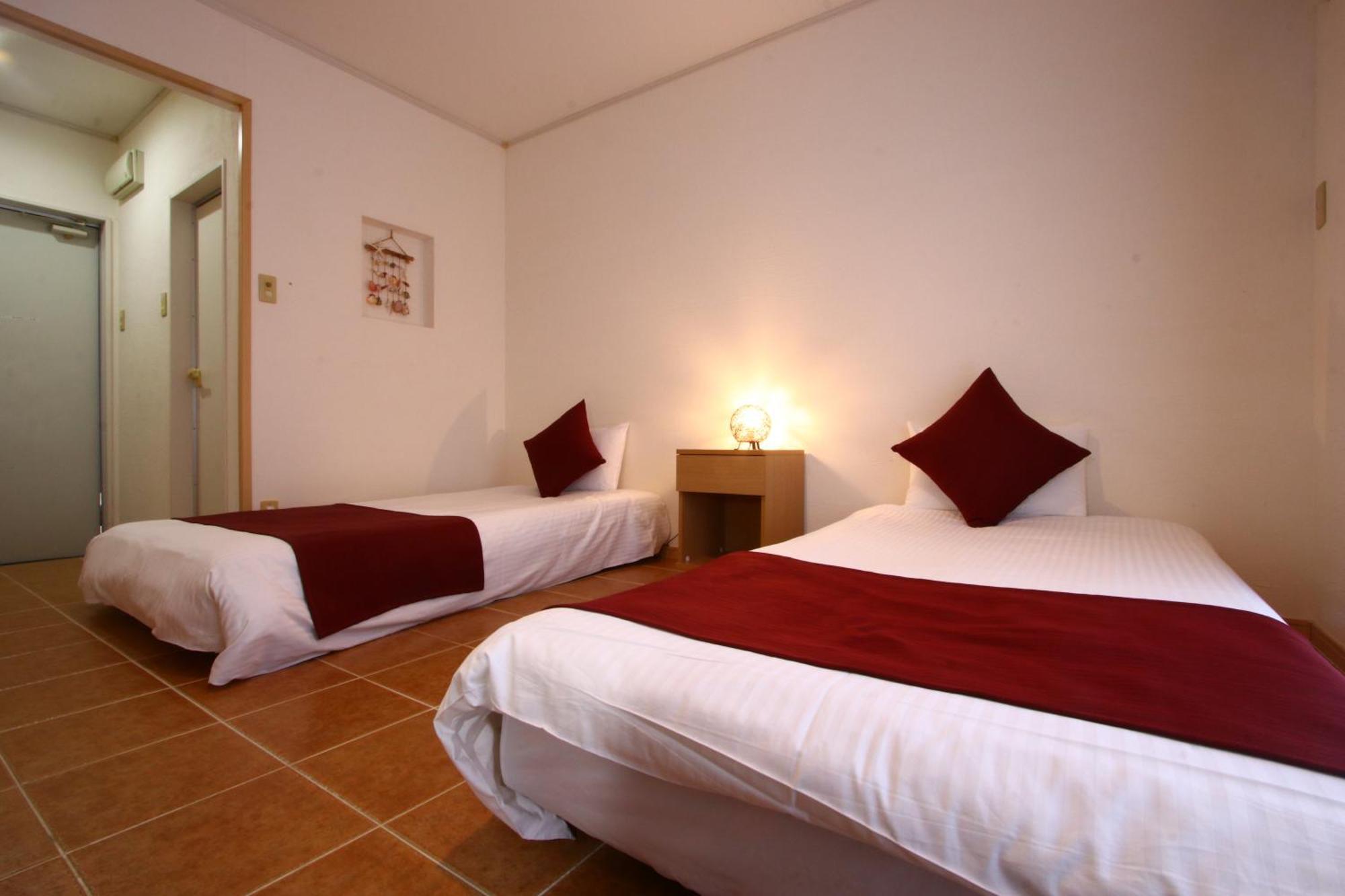Hotel Asobibase Yamabare-House Ishigaki  Exterior foto